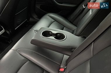 Седан Tesla Model 3 2019 в Киеве