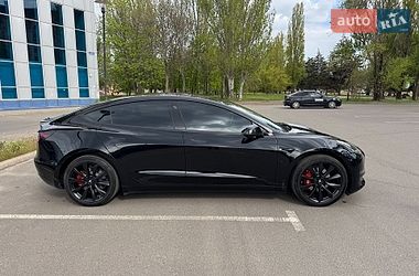 Седан Tesla Model 3 2018 в Кривому Розі
