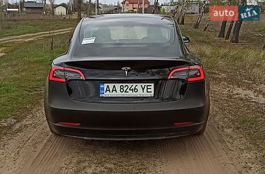 Седан Tesla Model 3 2019 в Киеве