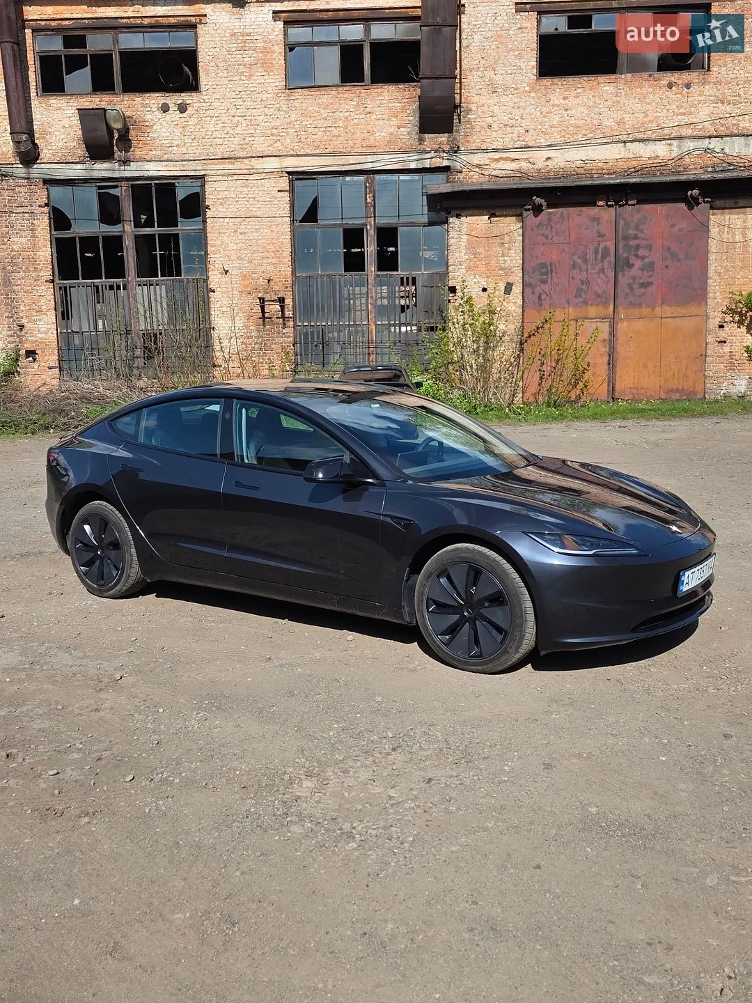 2025 Tesla Model 3 - мініатюра 2