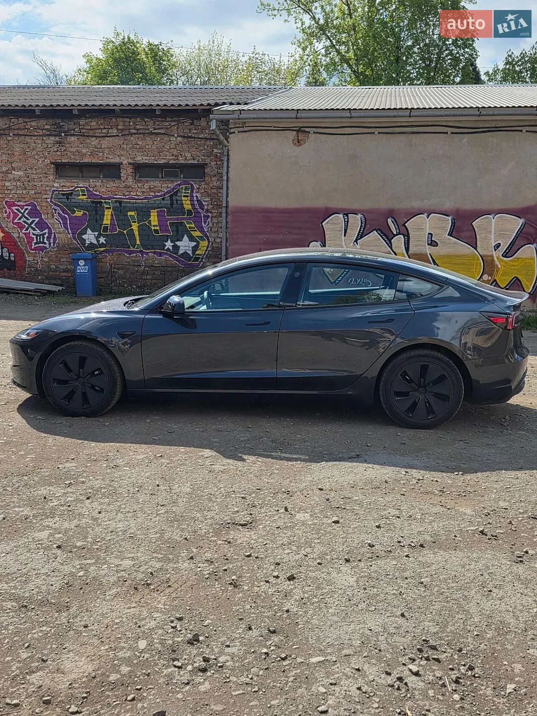 2025 Tesla Model 3 - мініатюра 6