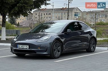 Седан Tesla Model 3 2022 в Самборе