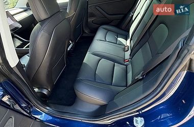 Седан Tesla Model 3 2018 в Кропивницком