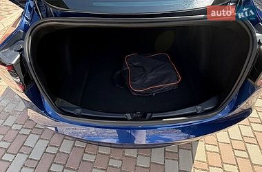 Седан Tesla Model 3 2018 в Кропивницком
