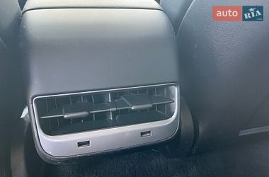 Седан Tesla Model 3 2020 в Кропивницком