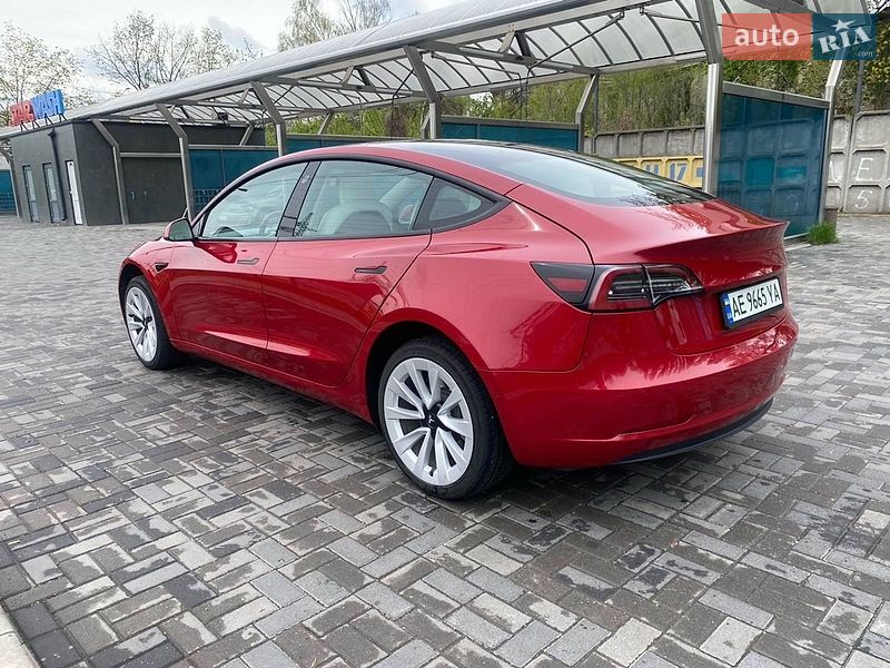 Седан Tesla Model 3 2020 в Дніпрі