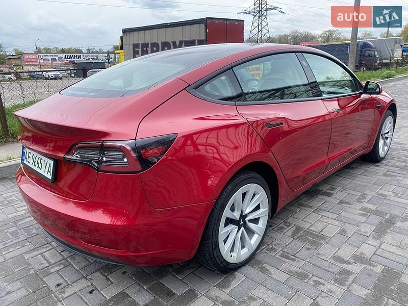 Седан Tesla Model 3 2020 в Дніпрі