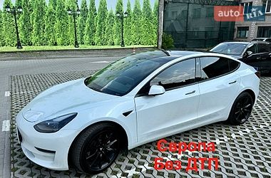 Седан Tesla Model 3 2021 в Хмельницком