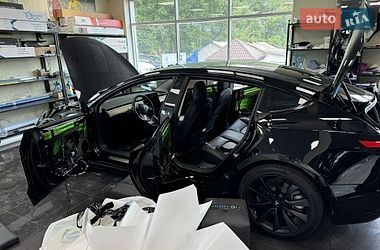 Седан Tesla Model 3 2019 в Киеве