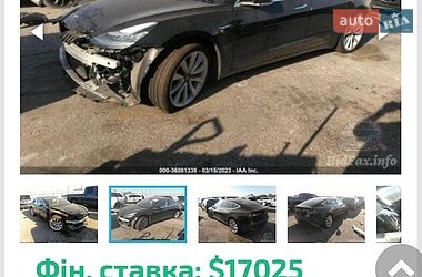 Седан Tesla Model 3 2019 в Киеве