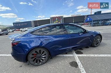 Седан Tesla Model 3 2021 в Києві