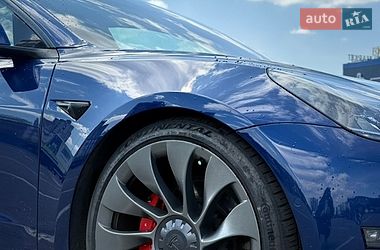 Седан Tesla Model 3 2021 в Києві
