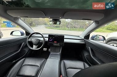 Седан Tesla Model 3 2021 в Києві