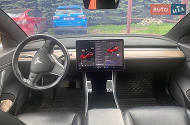 Седан Tesla Model 3 2018 в Харкові