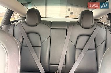 Седан Tesla Model 3 2019 в Тернополе