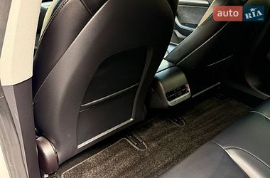 Седан Tesla Model 3 2022 в Киеве