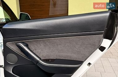 Седан Tesla Model 3 2022 в Киеве