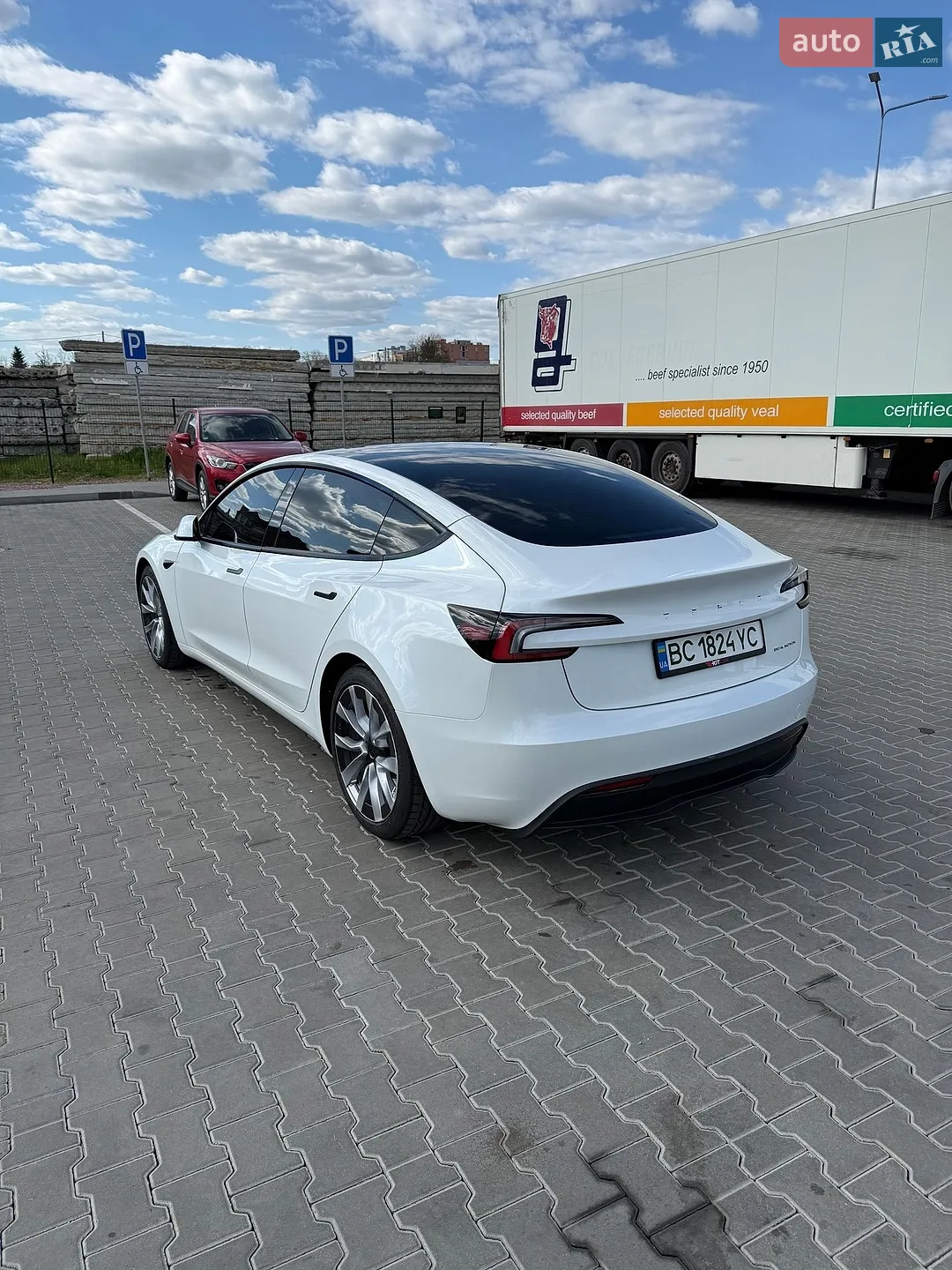 2025 Tesla Model 3 - мініатюра 5