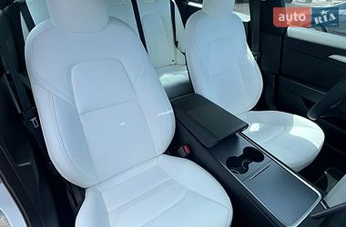 Седан Tesla Model 3 2023 в Києві