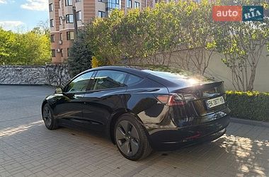 Седан Tesla Model 3 2022 в Ровно