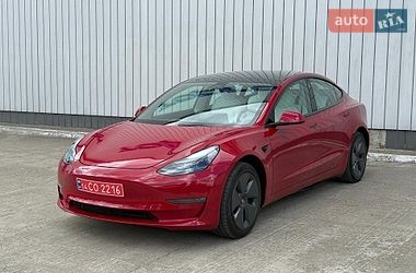 Седан Tesla Model 3 2023 в Черновцах