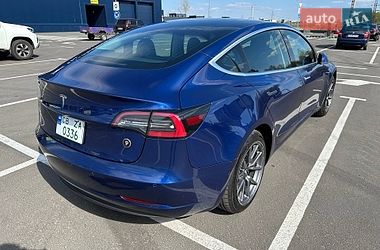 Седан Tesla Model 3 2020 в Чернигове
