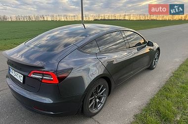 Седан Tesla Model 3 2022 в Києві