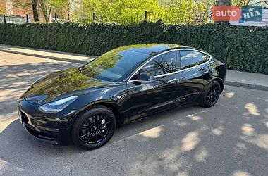 Седан Tesla Model 3 2019 в Одессе