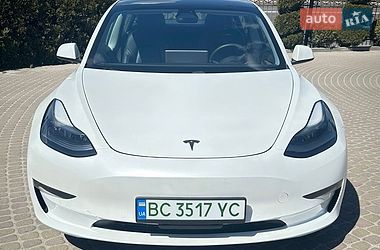 Седан Tesla Model 3 2021 в Львове