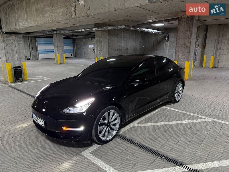 Седан Tesla Model 3 2018 в Тернополе
