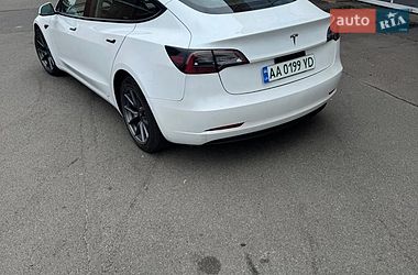 Седан Tesla Model 3 2022 в Киеве