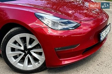 Седан Tesla Model 3 2021 в Золочеве
