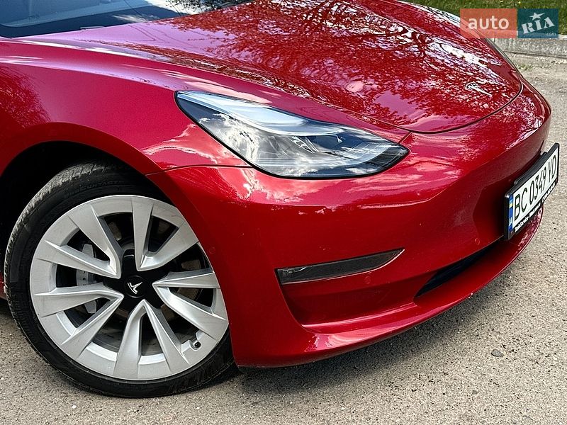 Седан Tesla Model 3 2021 в Золочеве