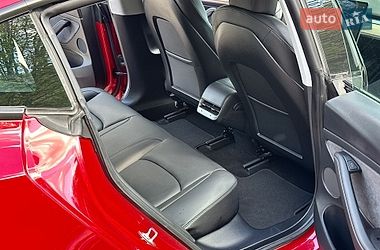 Седан Tesla Model 3 2021 в Золочеве