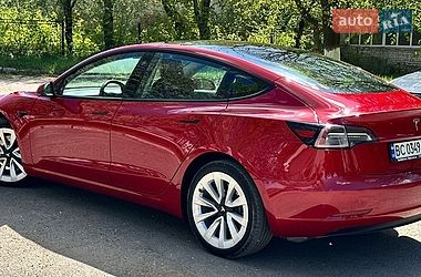 Седан Tesla Model 3 2021 в Золочеве