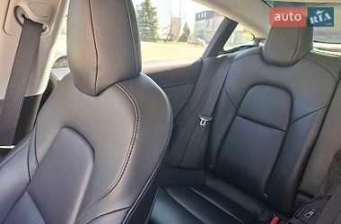 Седан Tesla Model 3 2019 в Киеве