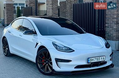 Седан Tesla Model 3 2019 в Одессе