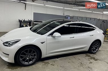 Седан Tesla Model 3 2019 в Одессе