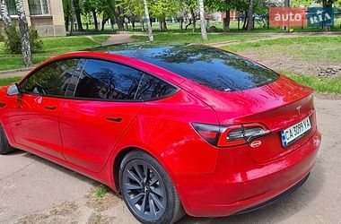 Седан Tesla Model 3 2022 в Черкассах