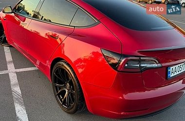 Седан Tesla Model 3 2022 в Киеве