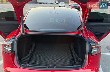Седан Tesla Model 3 2022 в Киеве