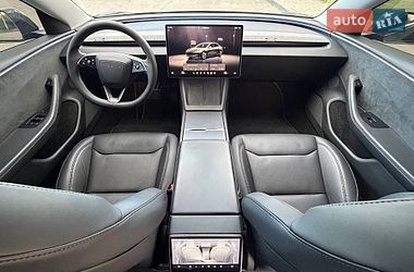 Седан Tesla Model 3 2024 в Ивано-Франковске