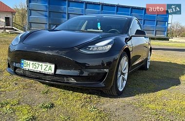 Седан Tesla Model 3 2018 в Києві