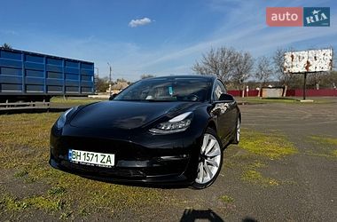 Седан Tesla Model 3 2018 в Киеве