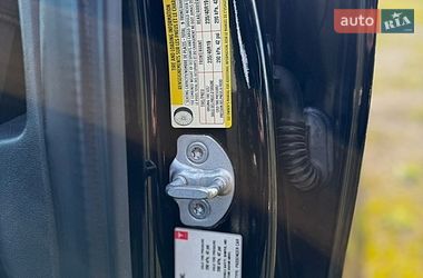 Седан Tesla Model 3 2018 в Киеве