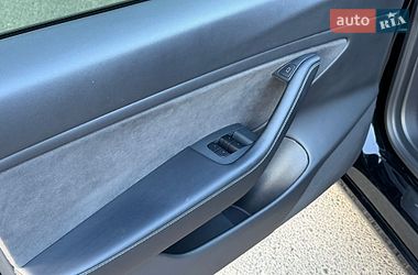 Седан Tesla Model 3 2020 в Одессе