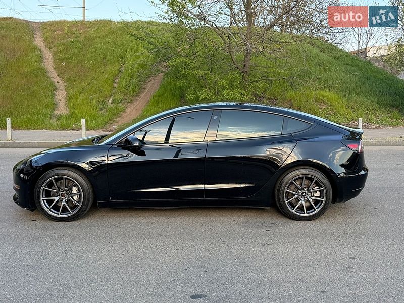 Седан Tesla Model 3 2020 в Одессе