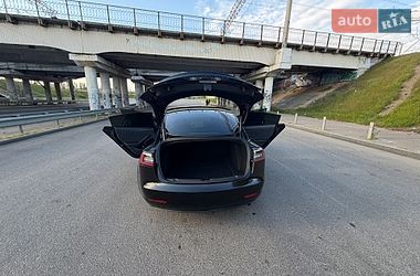 Седан Tesla Model 3 2020 в Одессе