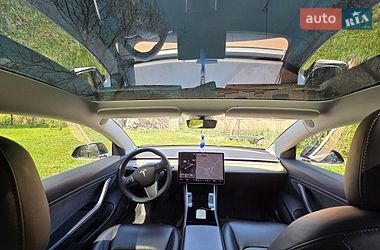 Седан Tesla Model 3 2018 в Бердичеве