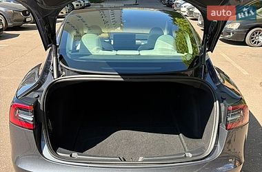 Седан Tesla Model 3 2023 в Одесі